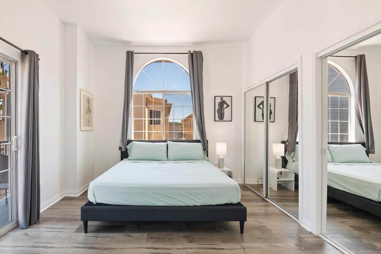Spacious Private Gated Modern Loft Close To Universal Studio And Hollywood Los Angeles Bagian luar foto