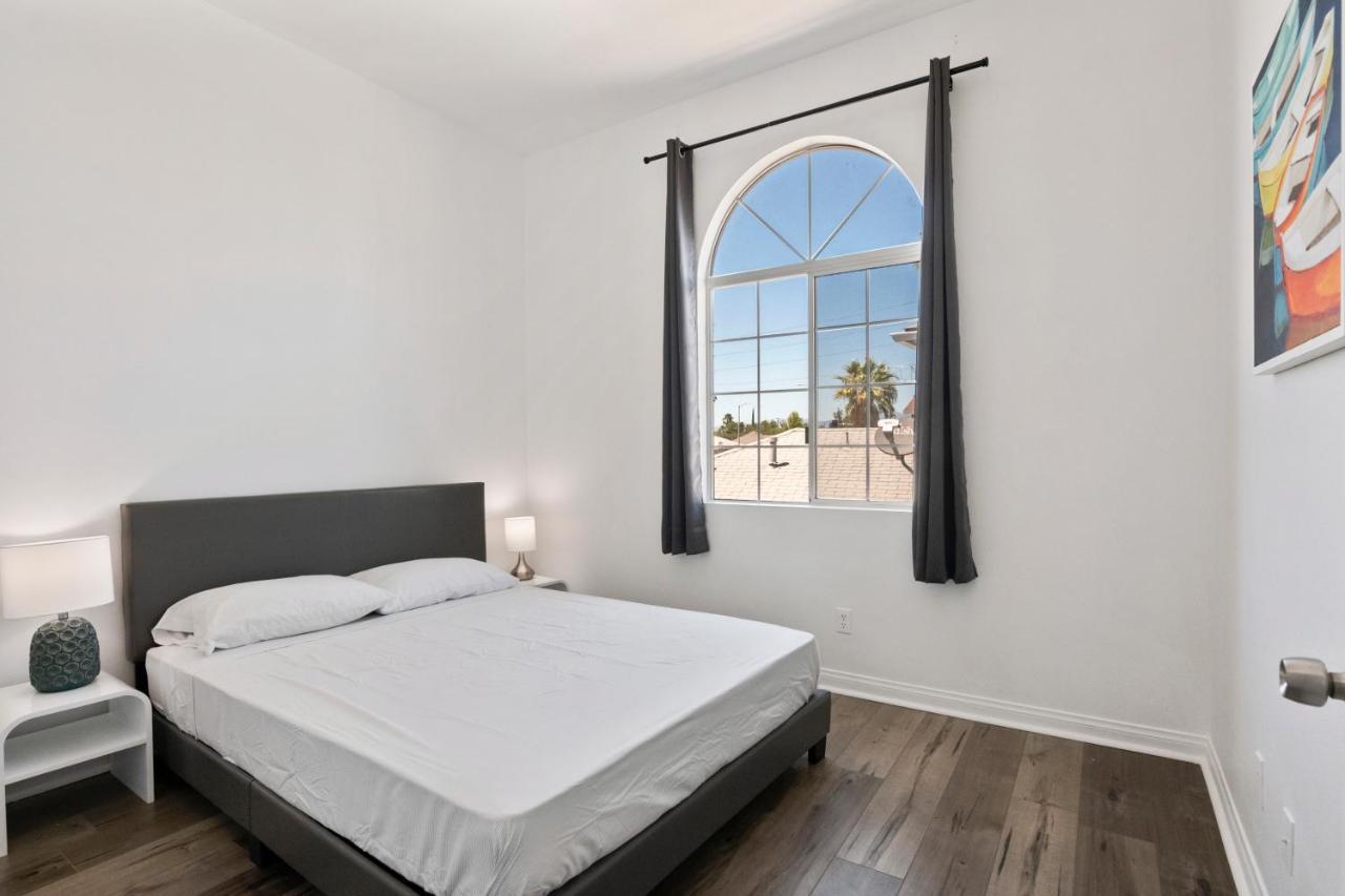 Spacious Private Gated Modern Loft Close To Universal Studio And Hollywood Los Angeles Bagian luar foto
